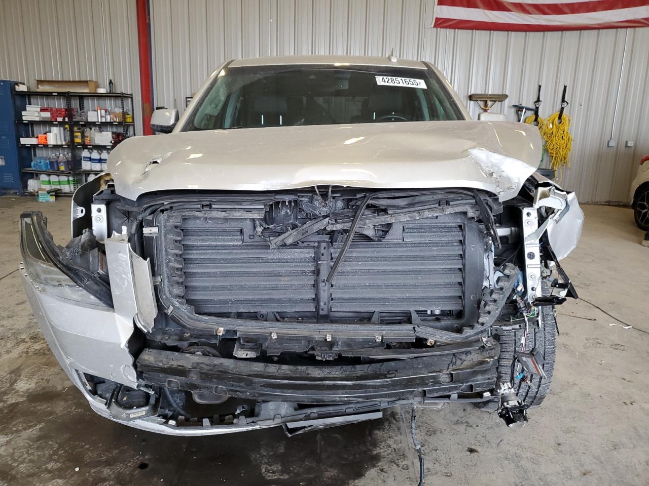 2017 GMC YUKON DENA - Фото 5