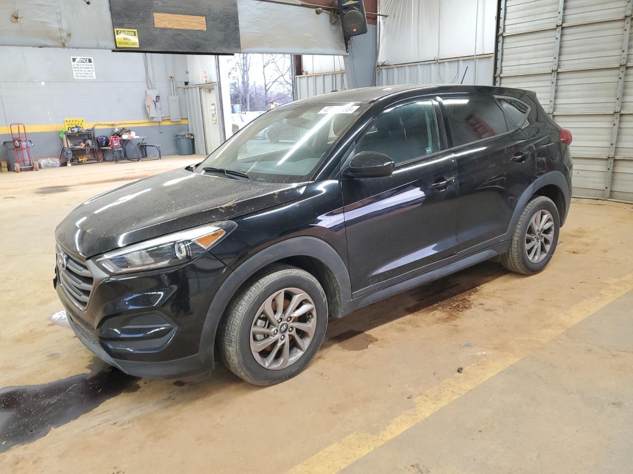 2016 HYUNDAI TUCSON SE