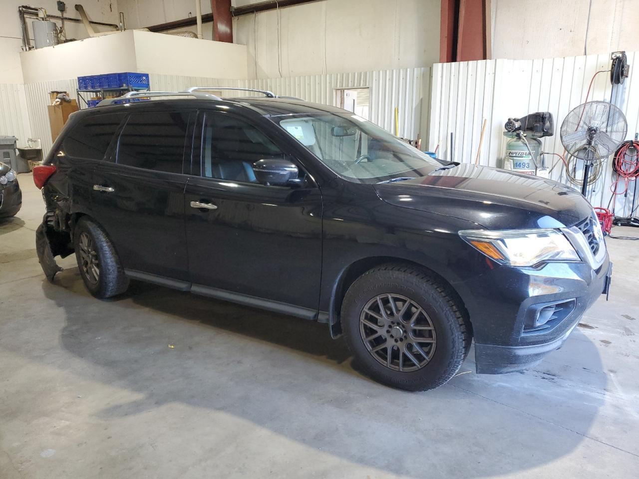 2017 NISSAN PATHFINDER - Image 4