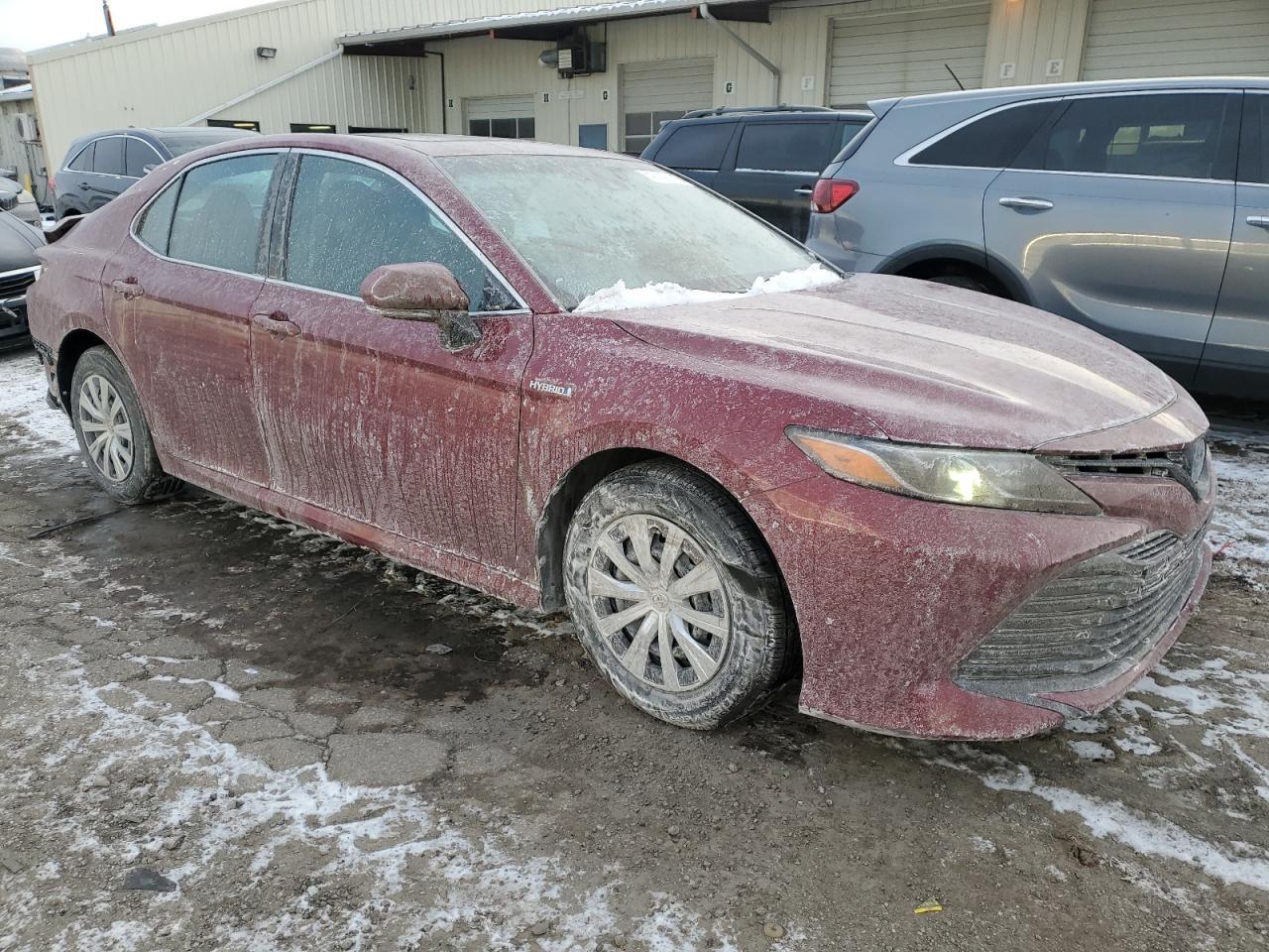 2018 TOYOTA CAMRY LE - Image 4