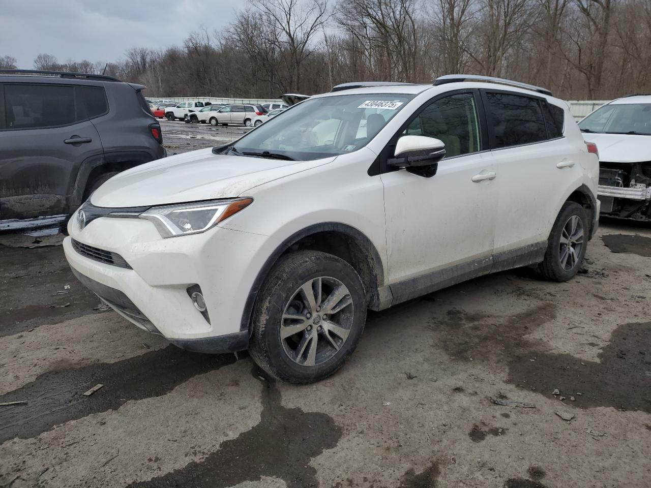 2016 TOYOTA RAV4 XLE