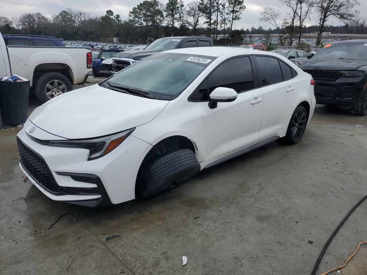 2024 TOYOTA COROLLA SE