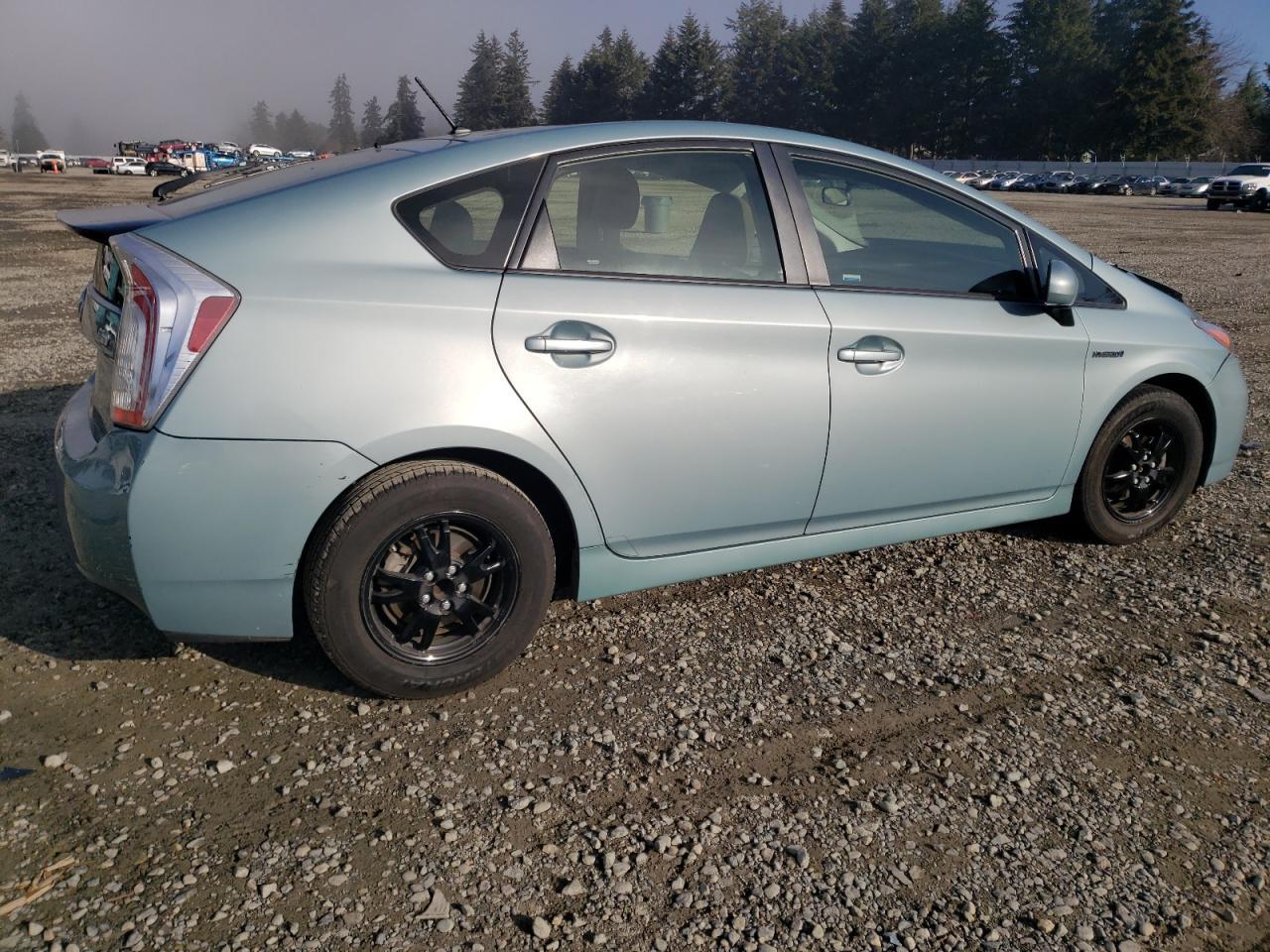 2013 TOYOTA PRIUS - Фото 3