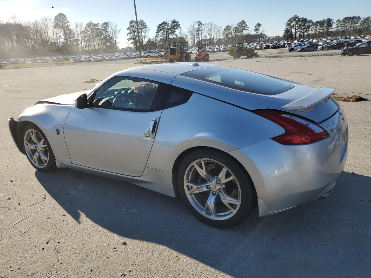 2010 NISSAN 370Z - Фото 2