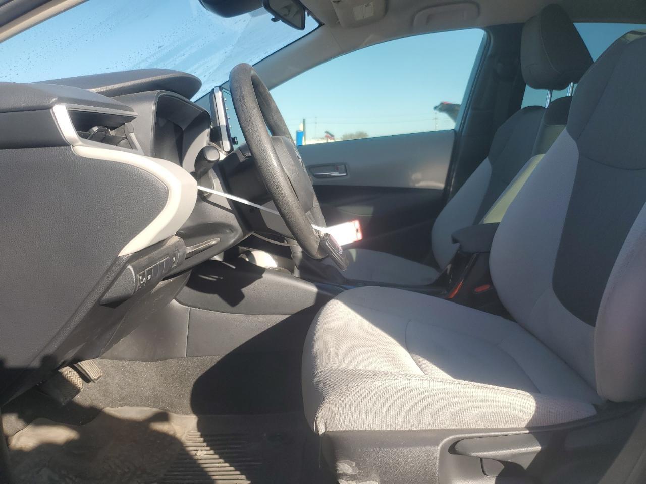 2021 TOYOTA COROLLA LE - Image 7