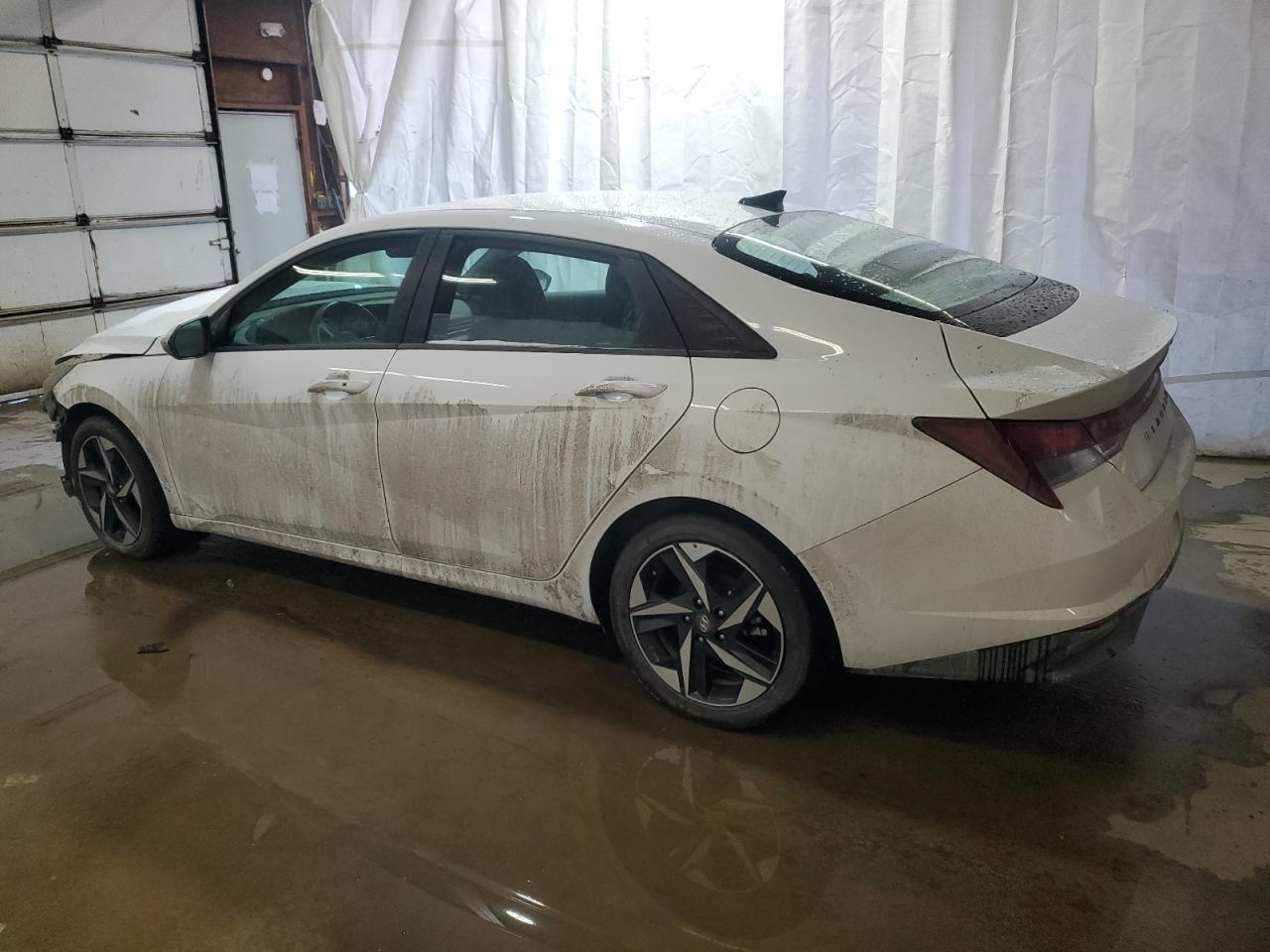 2023 HYUNDAI ELANTRA SE - Image 2