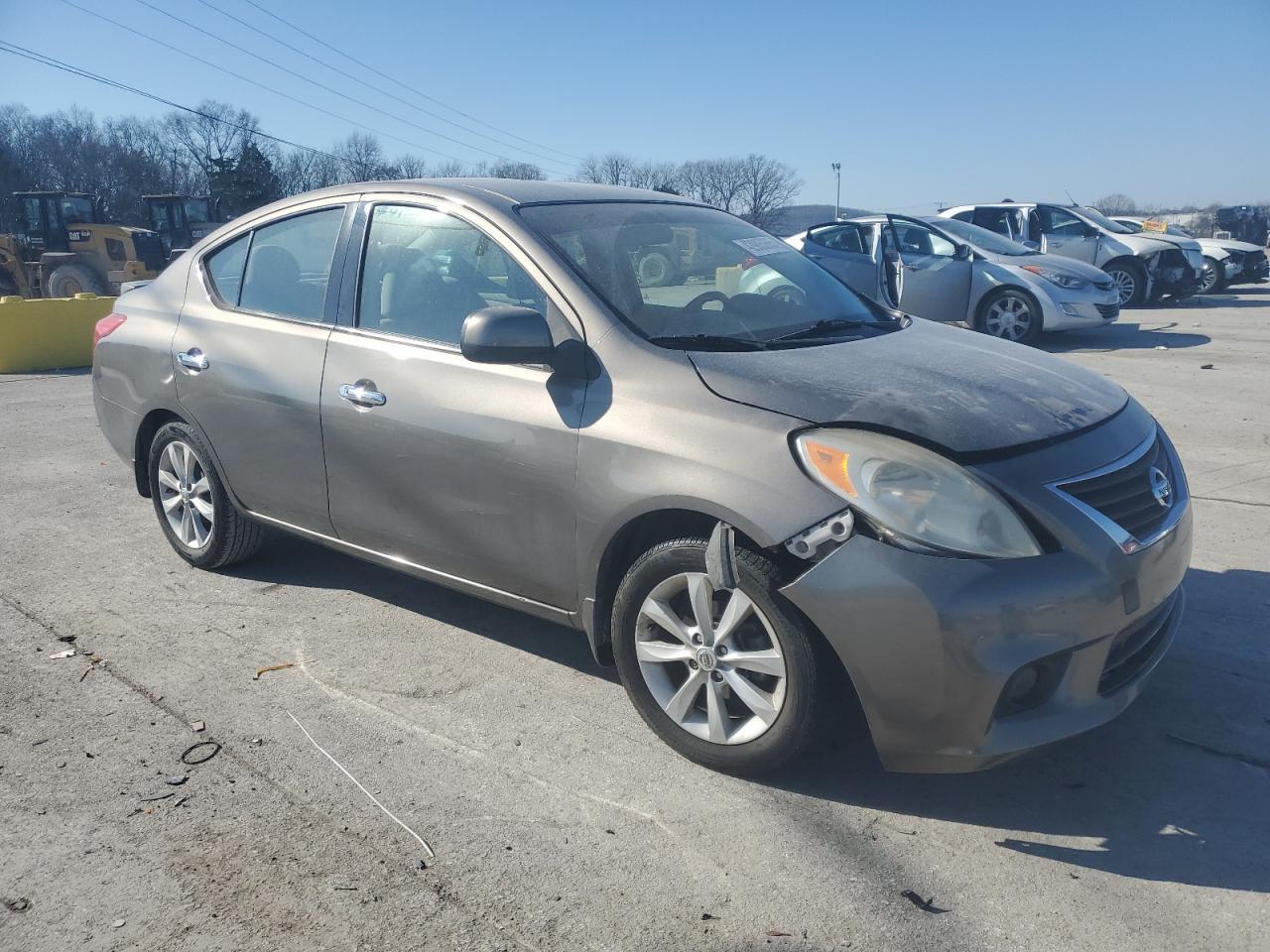 2014 NISSAN VERSA S - Фото 4
