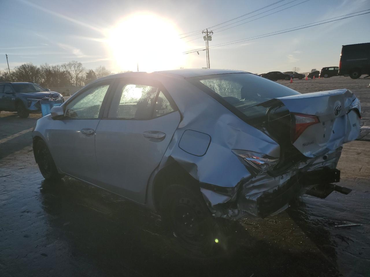 2015 TOYOTA COROLLA L - Фото 2