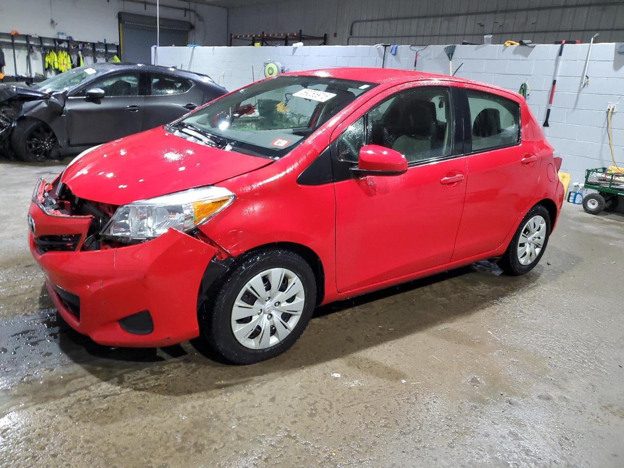 2013 TOYOTA YARIS