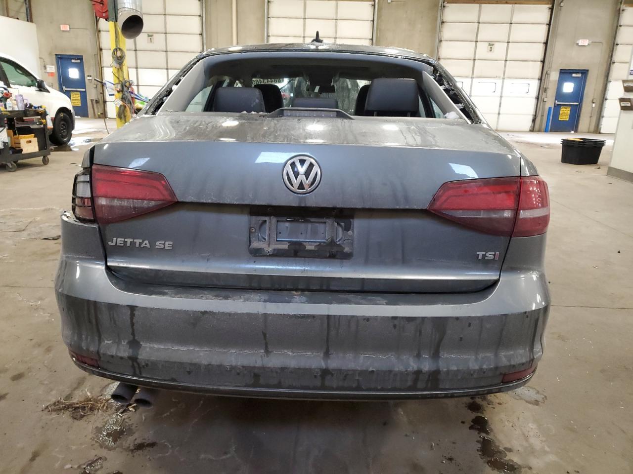 2017 VOLKSWAGEN JETTA SE - Image 6
