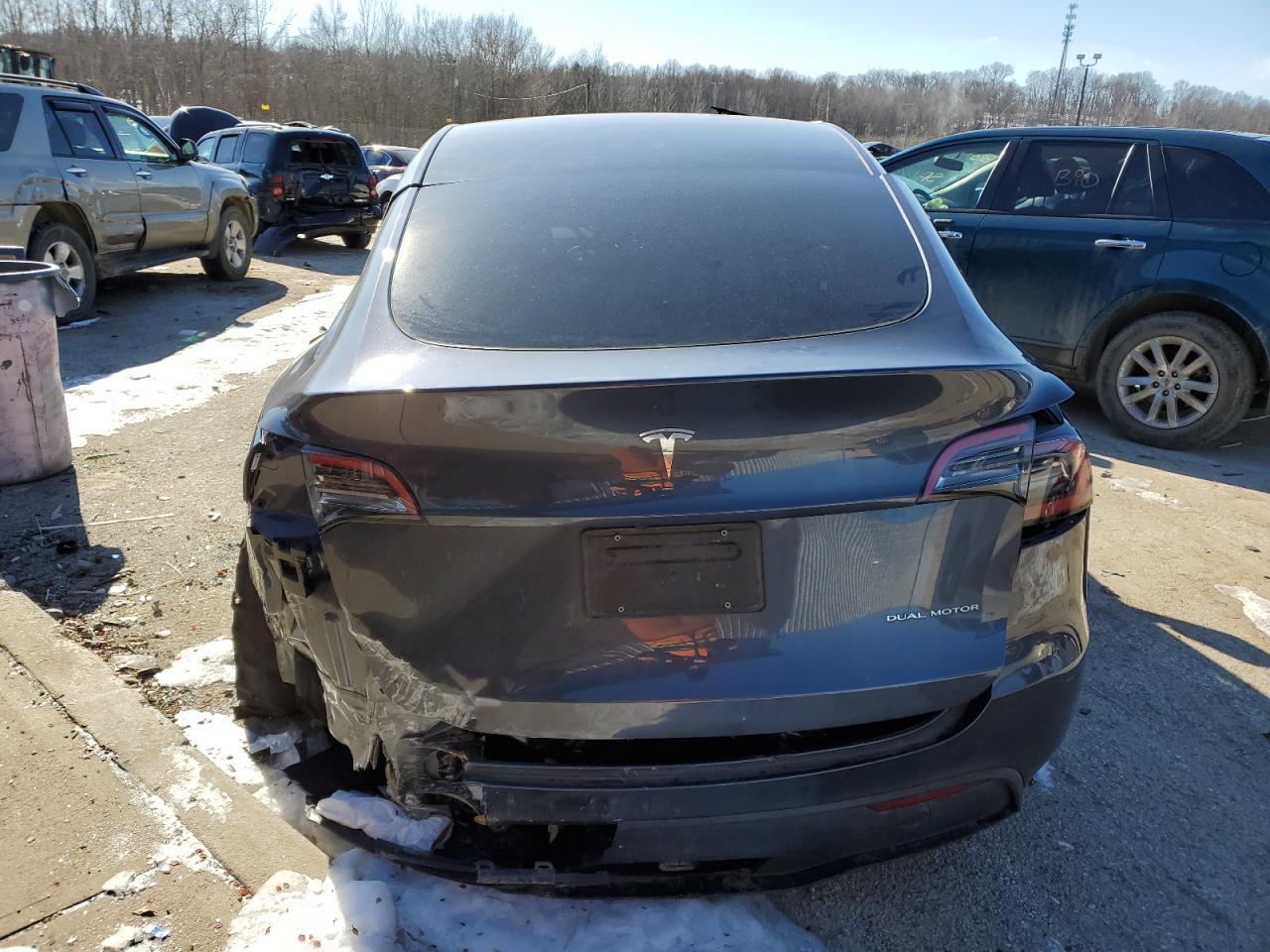 2023 TESLA MODEL Y - Фото 6