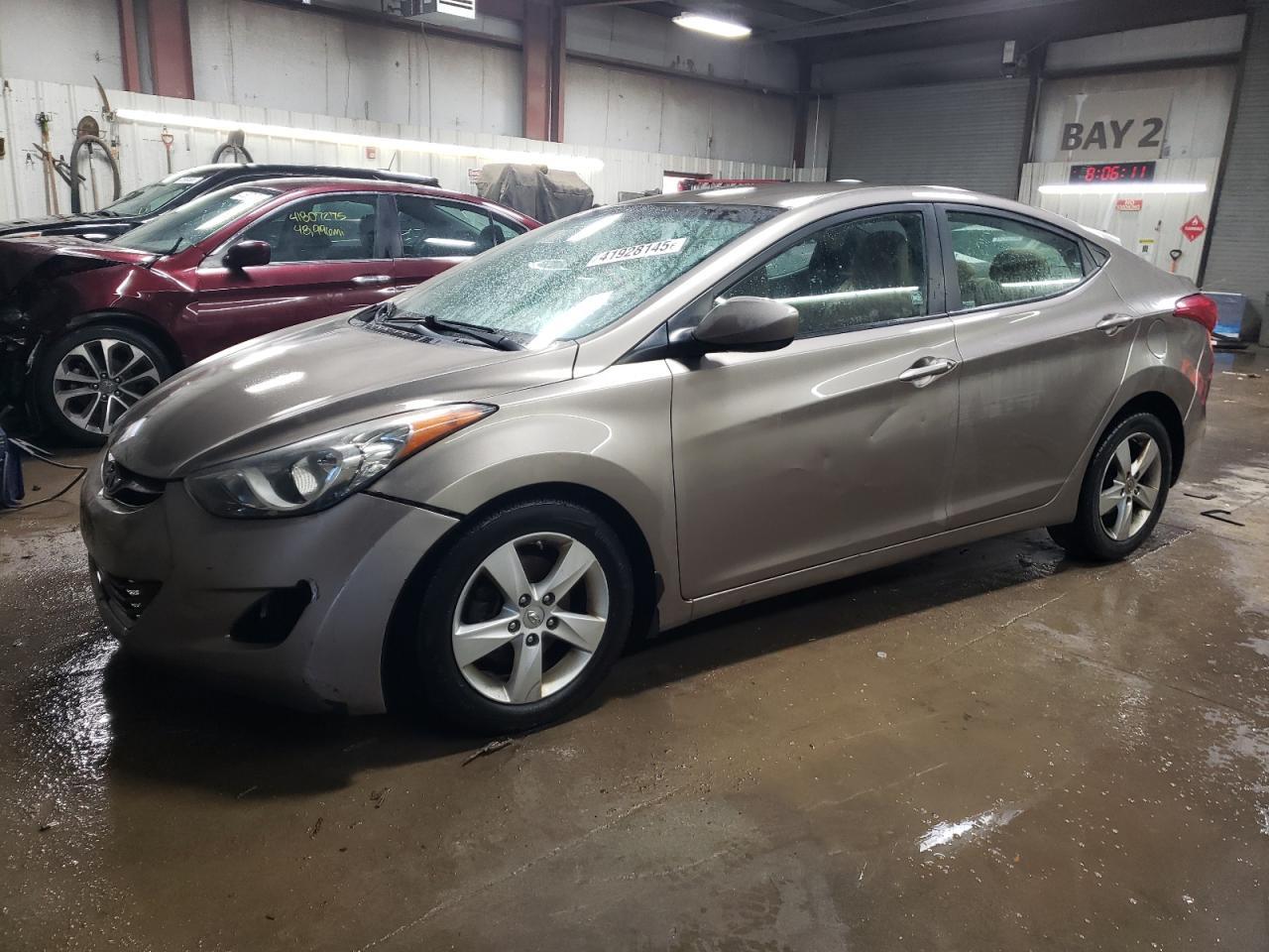 2013 HYUNDAI ELANTRA GL