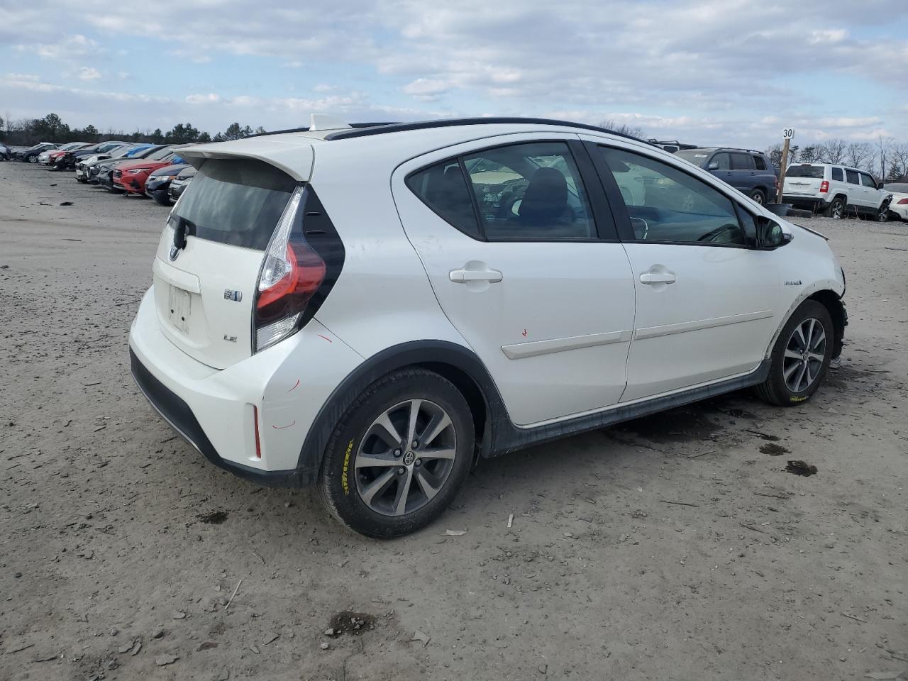 2019 TOYOTA PRIUS C - Image 3