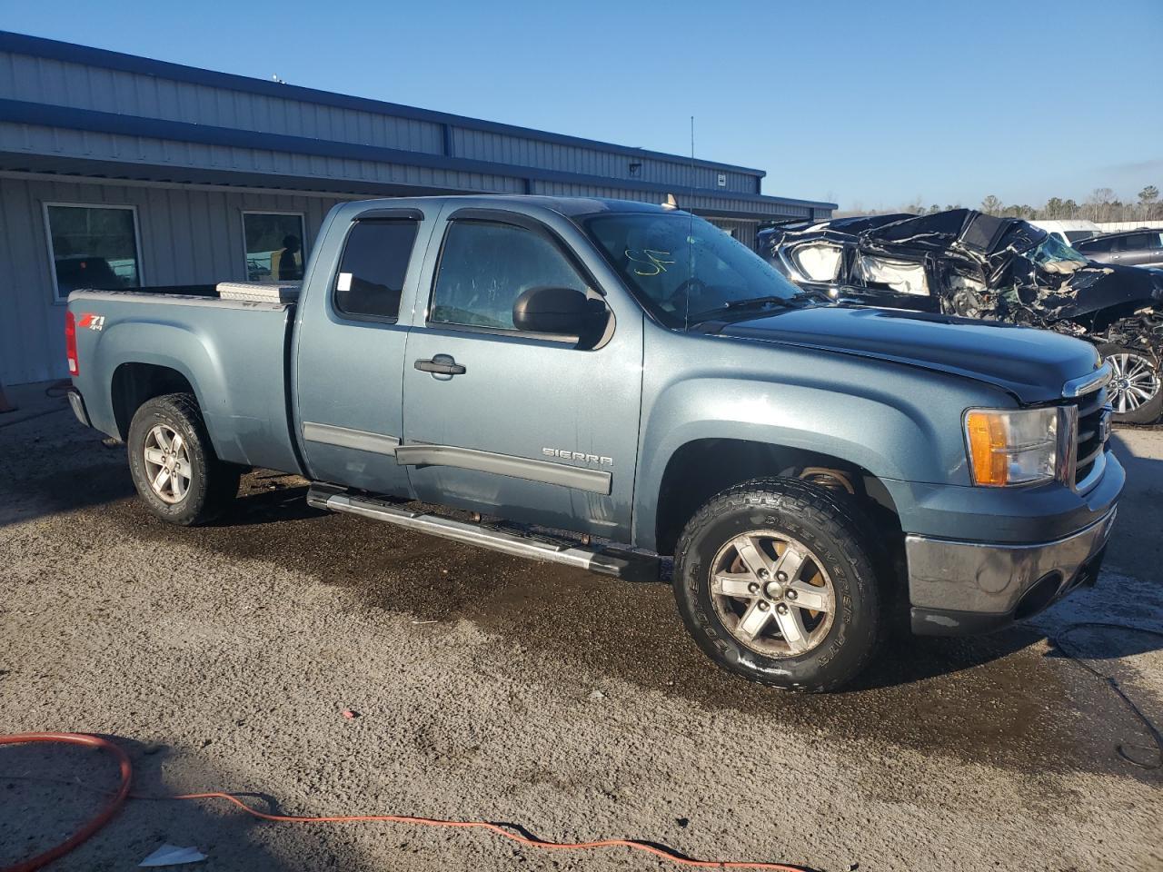 2011 GMC SIERRA K15 - Image 4
