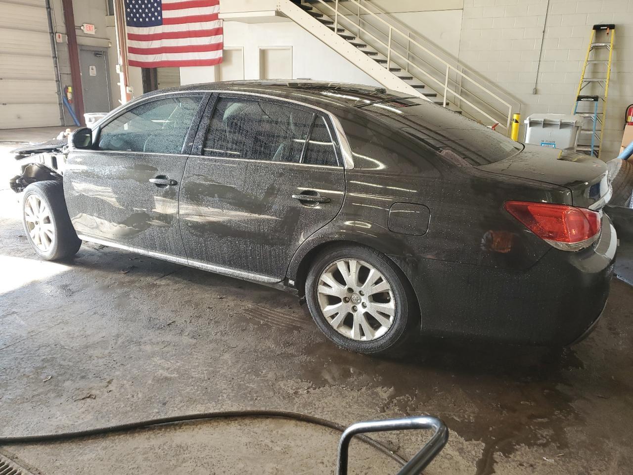 2011 TOYOTA AVALON BAS - Image 2