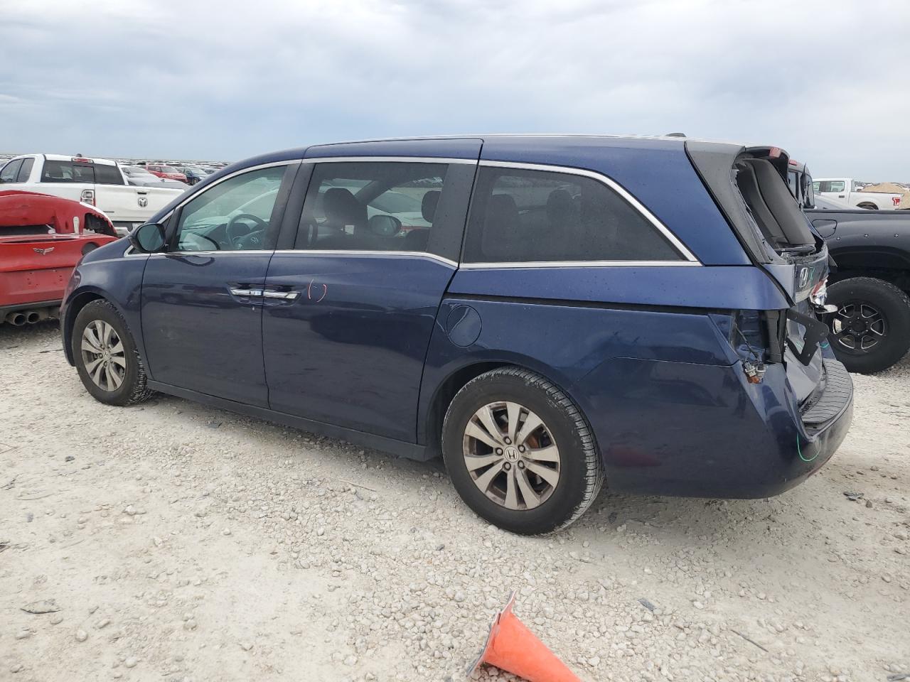 2016 HONDA ODYSSEY EX - Image 2