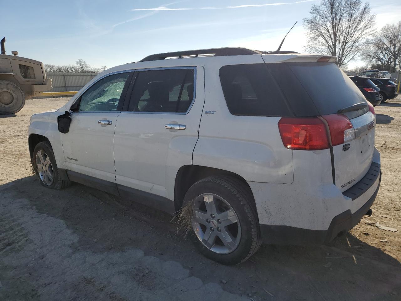 2012 GMC TERRAIN SL - Image 2