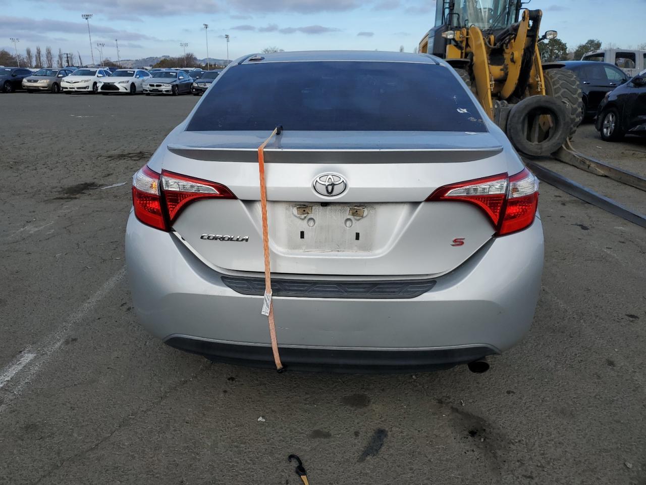 2015 TOYOTA COROLLA L - Фото 6