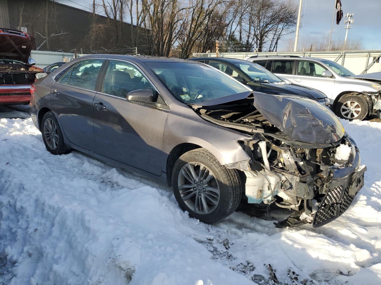 2016 TOYOTA CAMRY LE - Фото 4