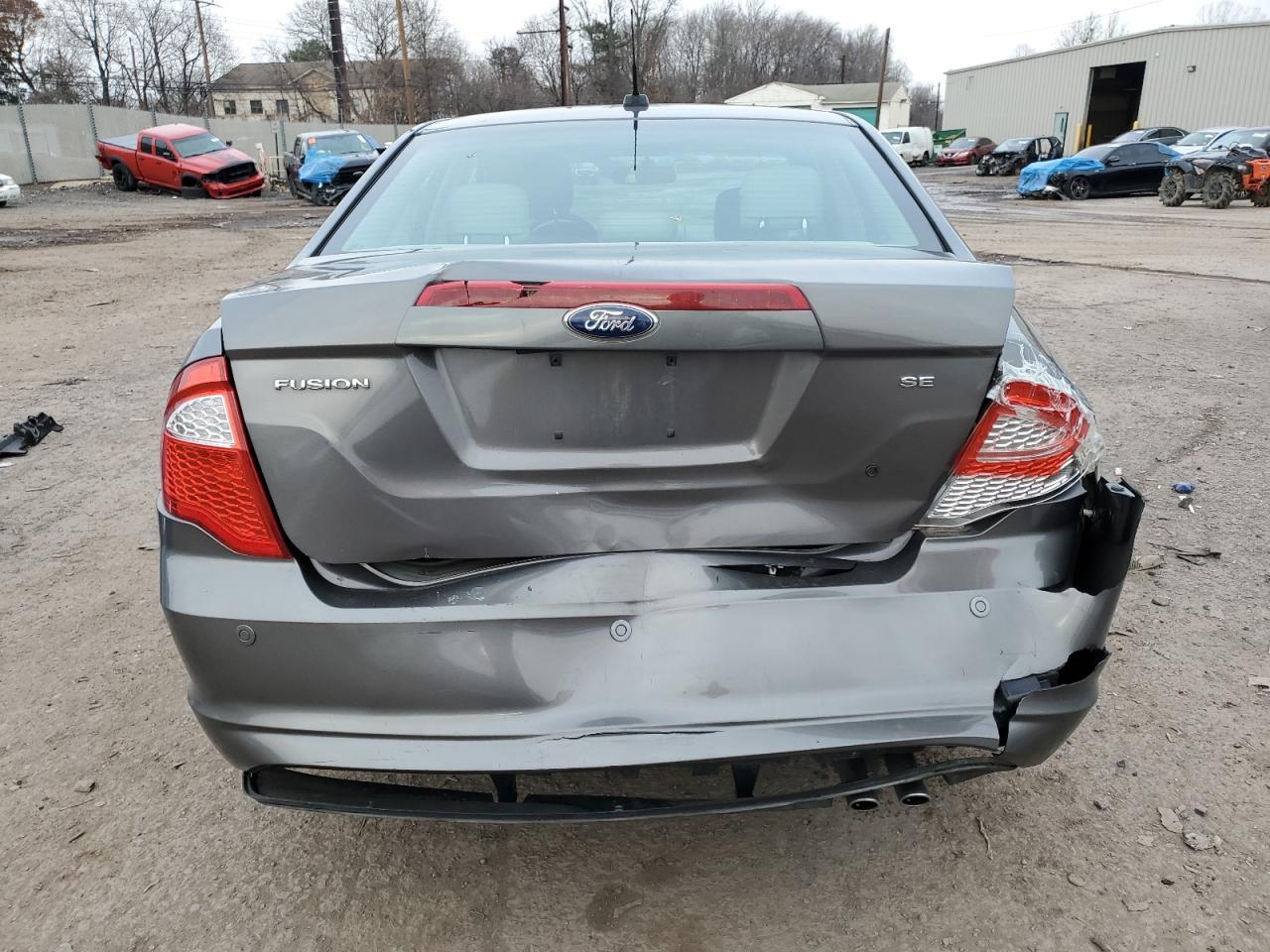 2012 FORD FUSION SE - Image 6