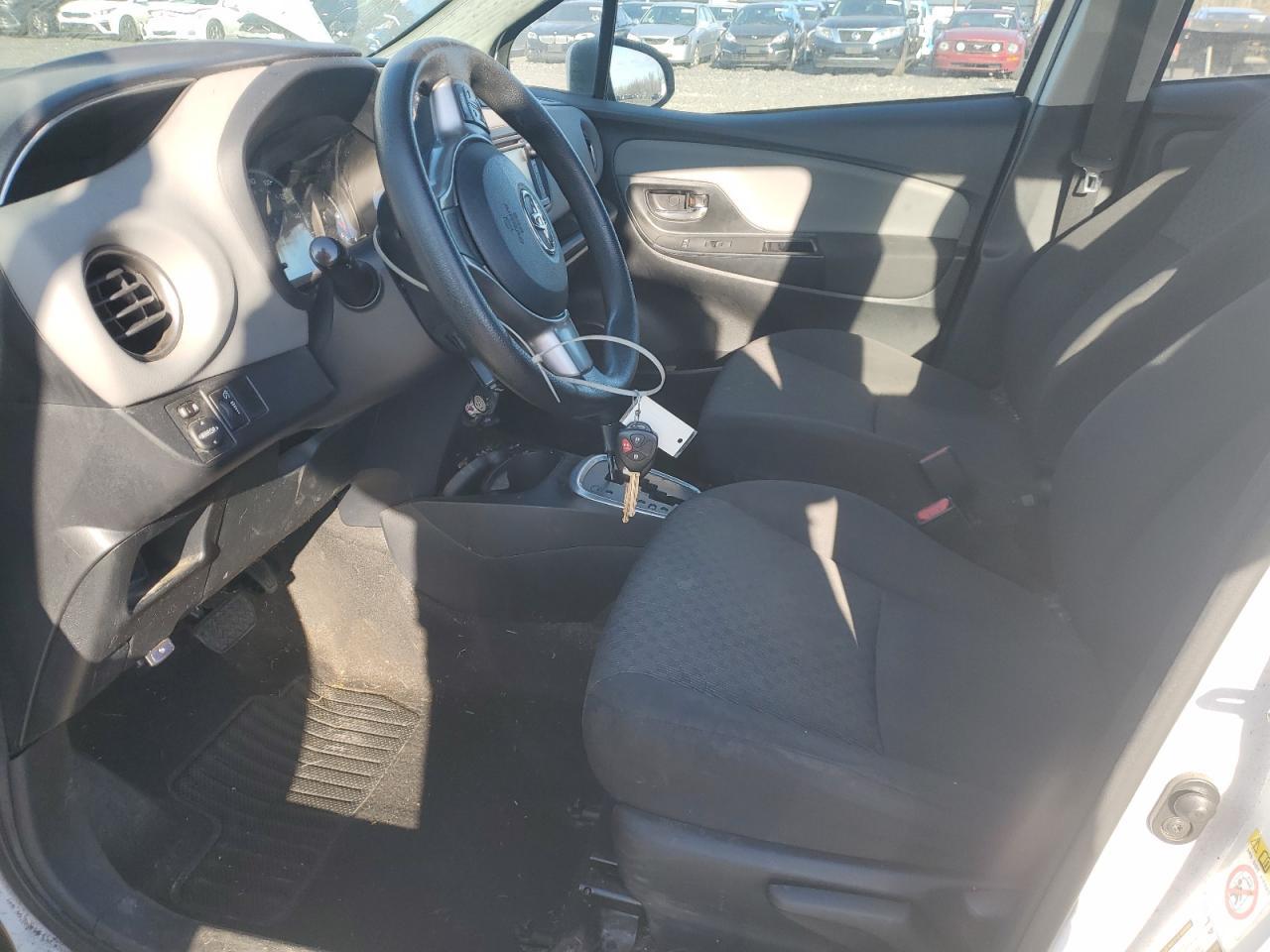 2016 TOYOTA YARIS L - Image 7