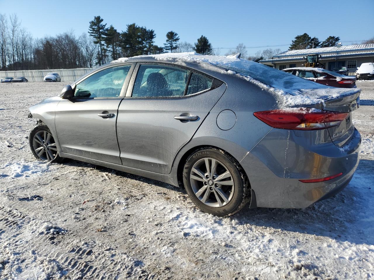 2018 HYUNDAI ELANTRA SE - Фото 2