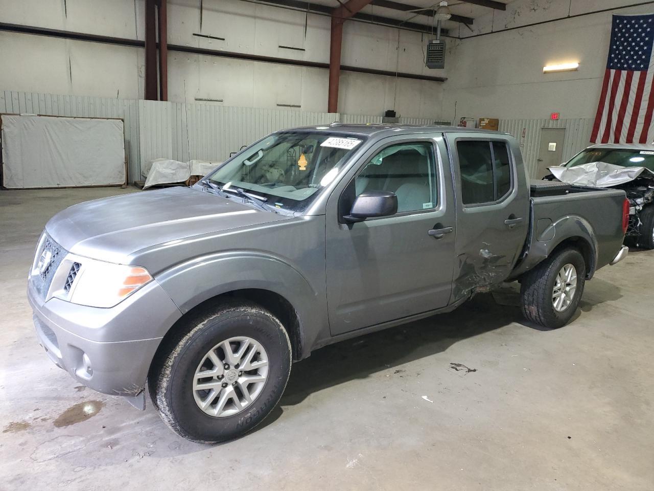 2016 NISSAN FRONTIER S