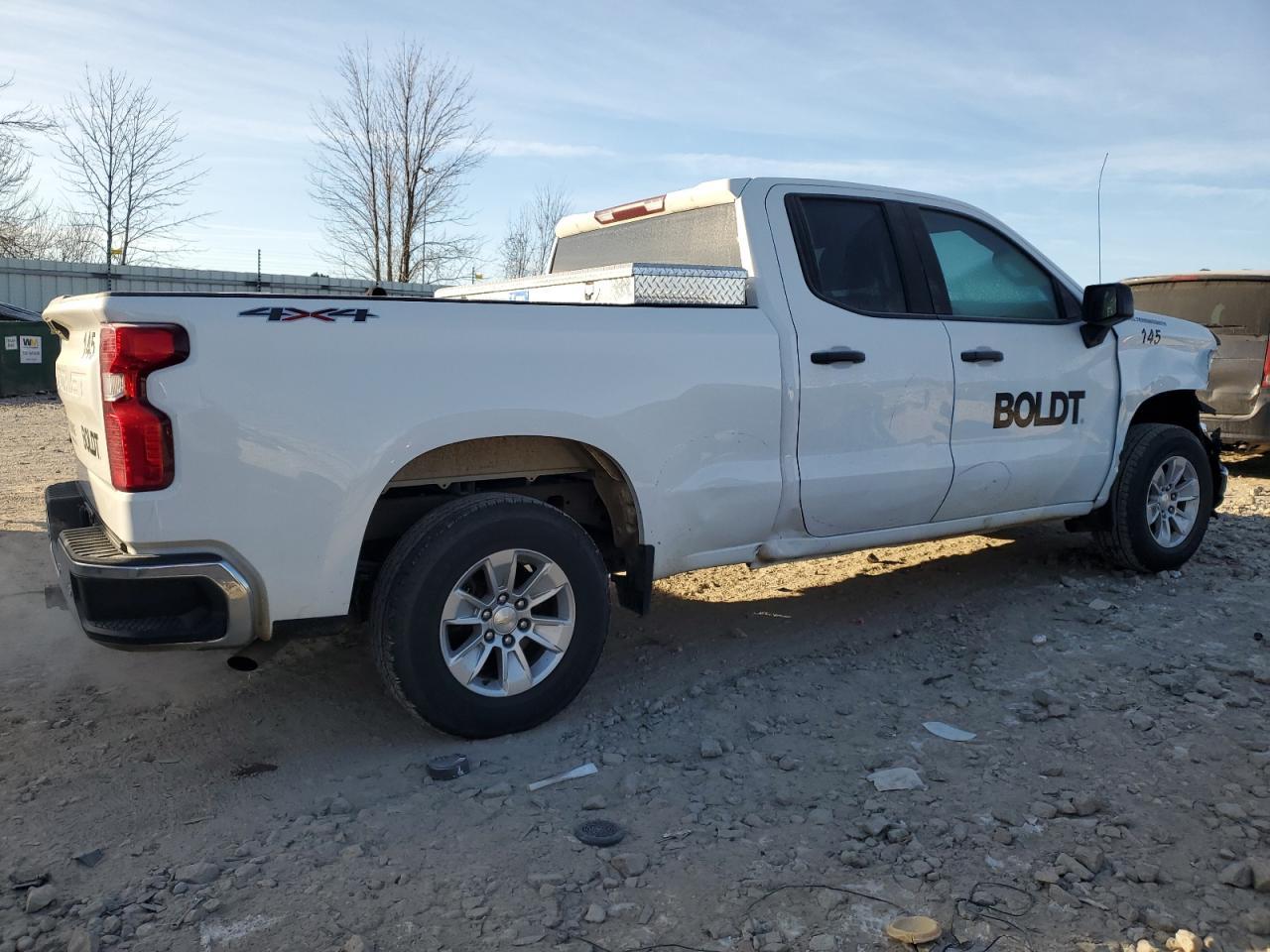 2021 CHEVROLET SILVERADO - Фото 3