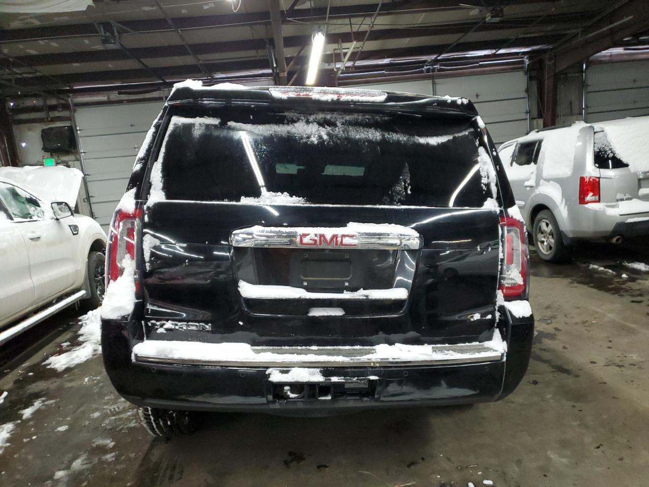 2016 GMC YUKON DENA - Фото 6