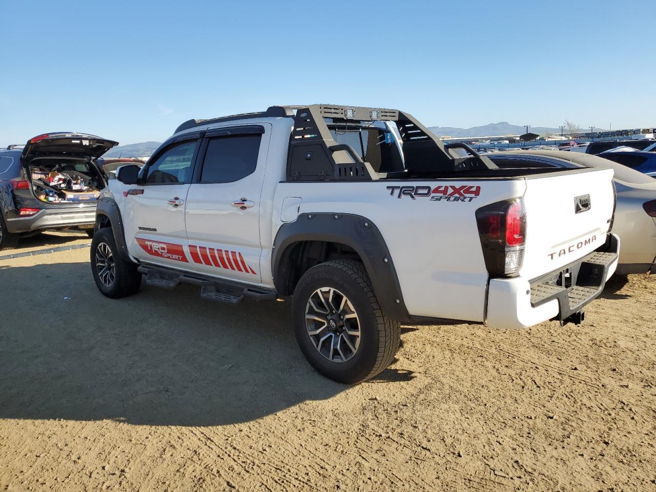 2023 TOYOTA TACOMA DOU - Фото 2