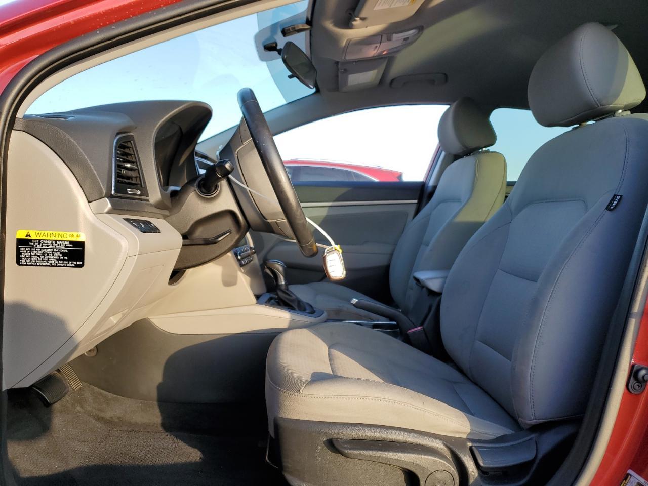 2017 HYUNDAI ELANTRA SE - Фото 7