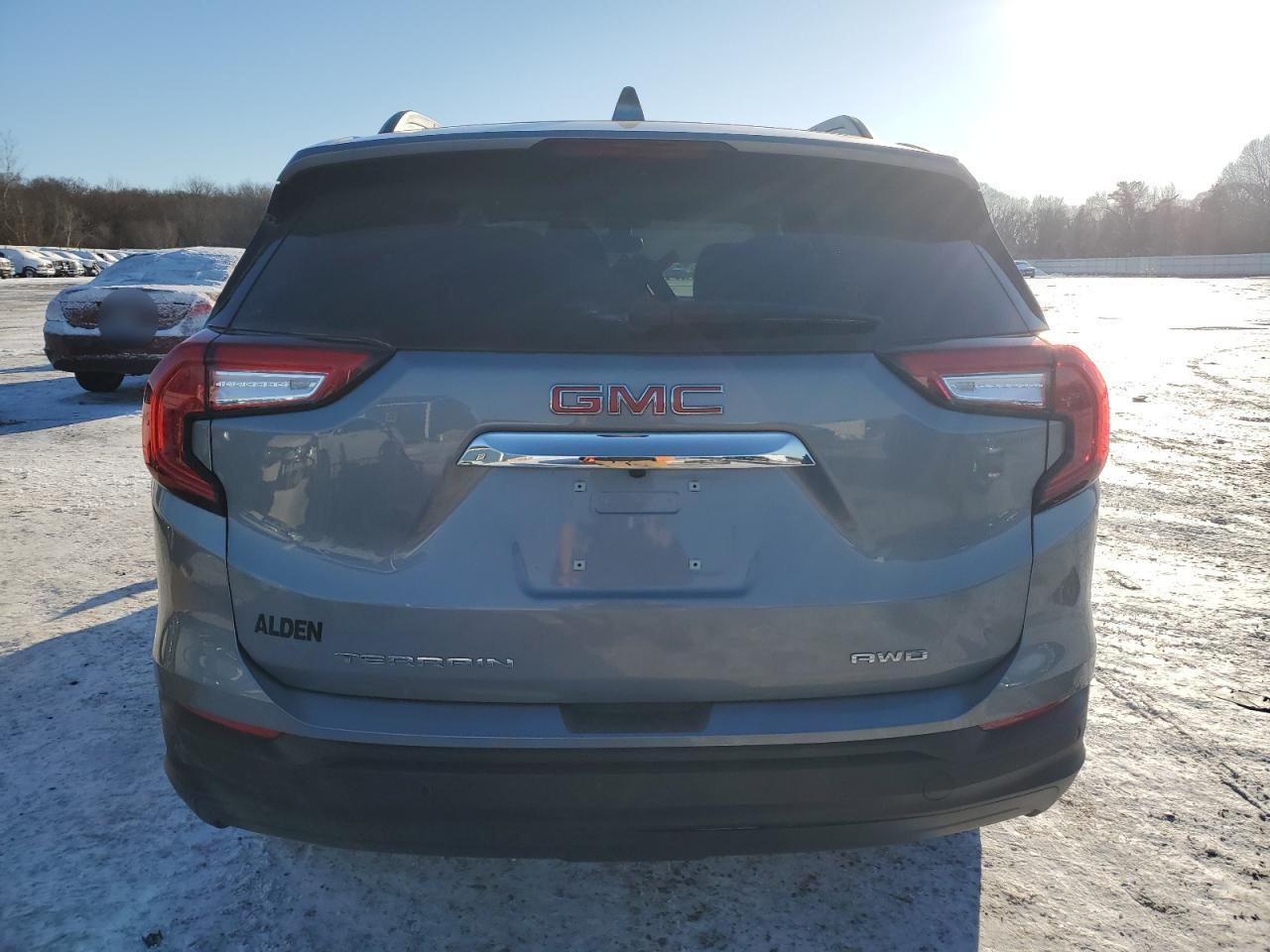 2023 GMC TERRAIN SL - Фото 6