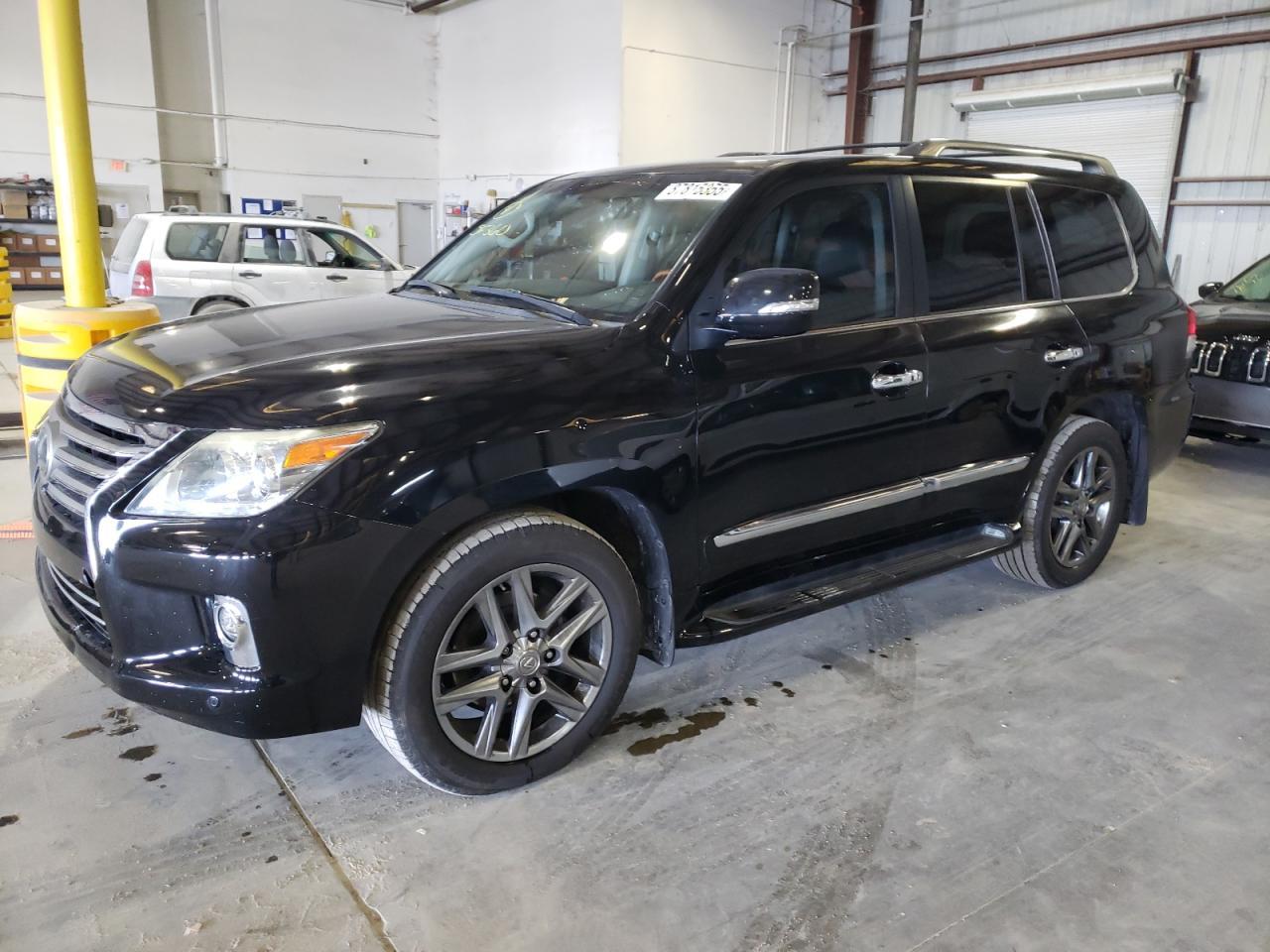 2015 LEXUS LX 570