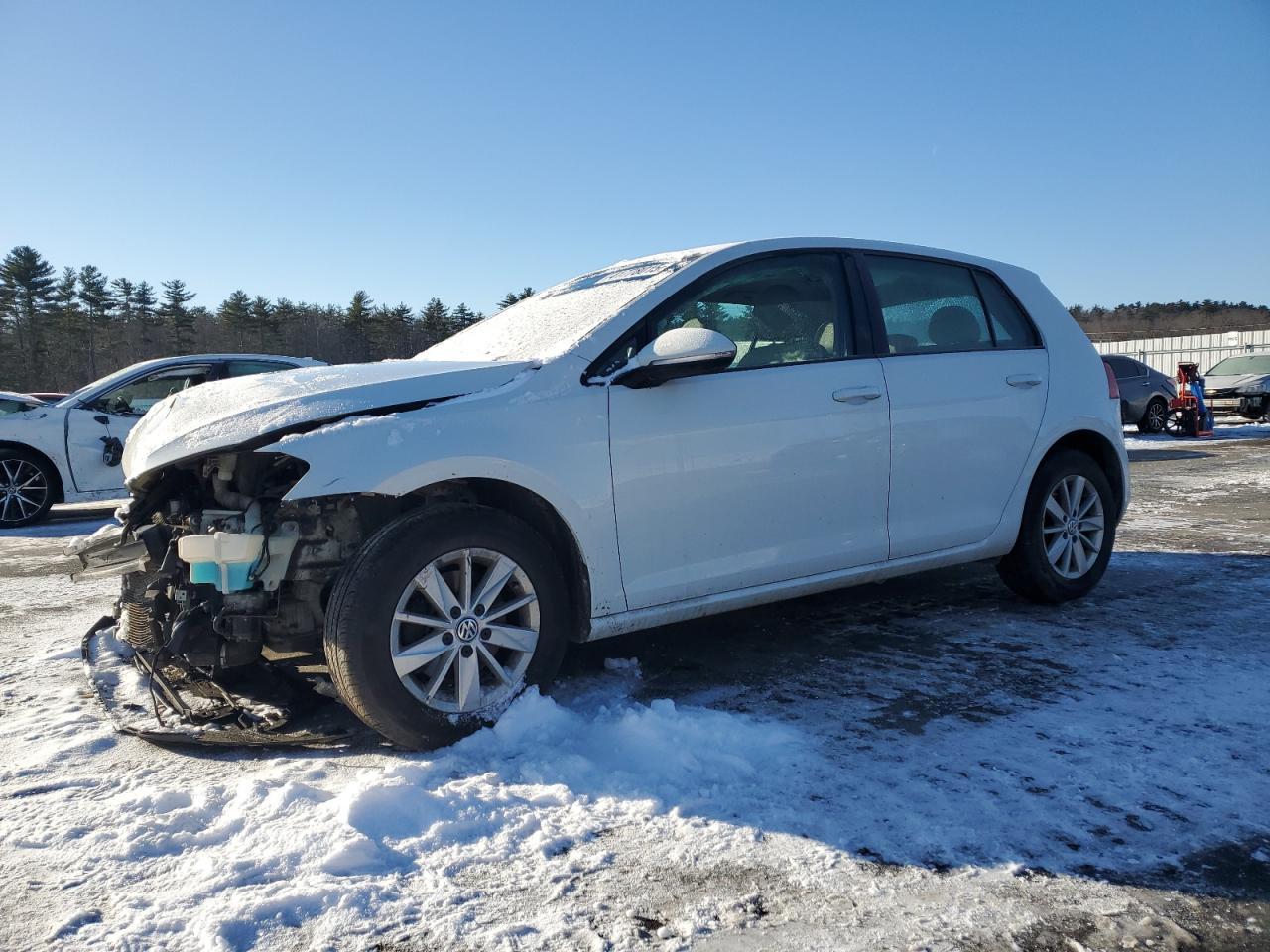 2016 VOLKSWAGEN GOLF S/SE