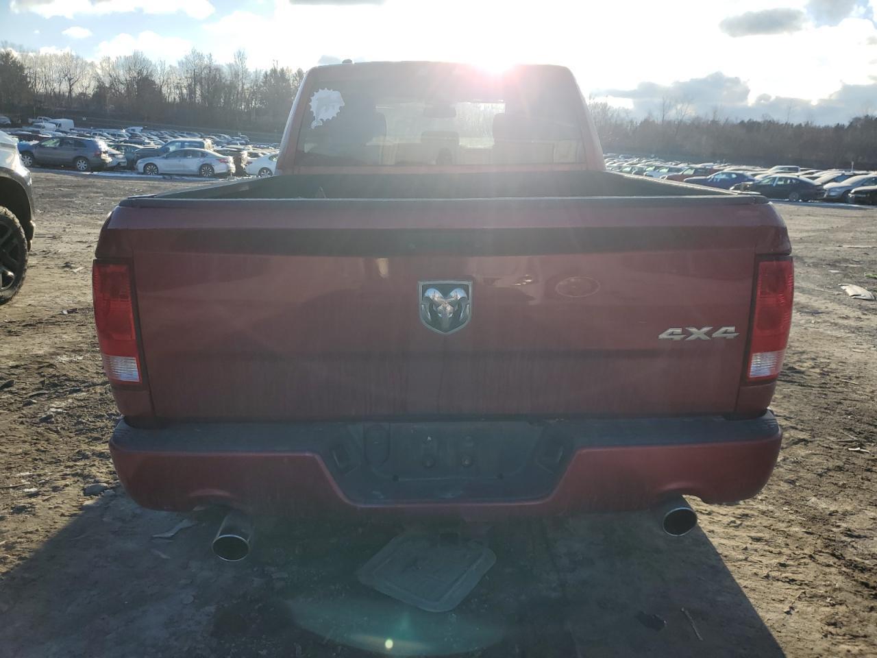 2014 RAM 1500 ST - Фото 6