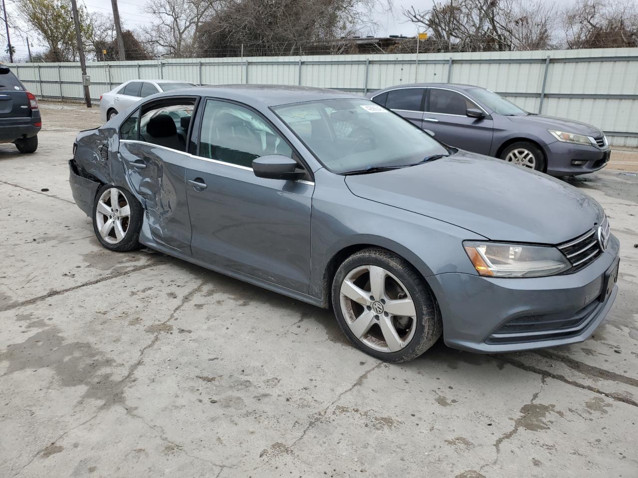 2017 VOLKSWAGEN JETTA S - Image 4