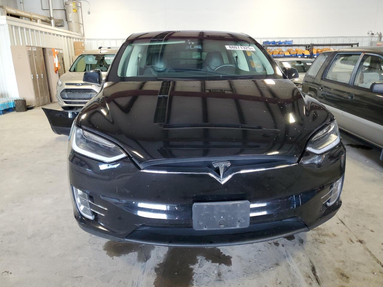 2016 TESLA MODEL X - Фото 5