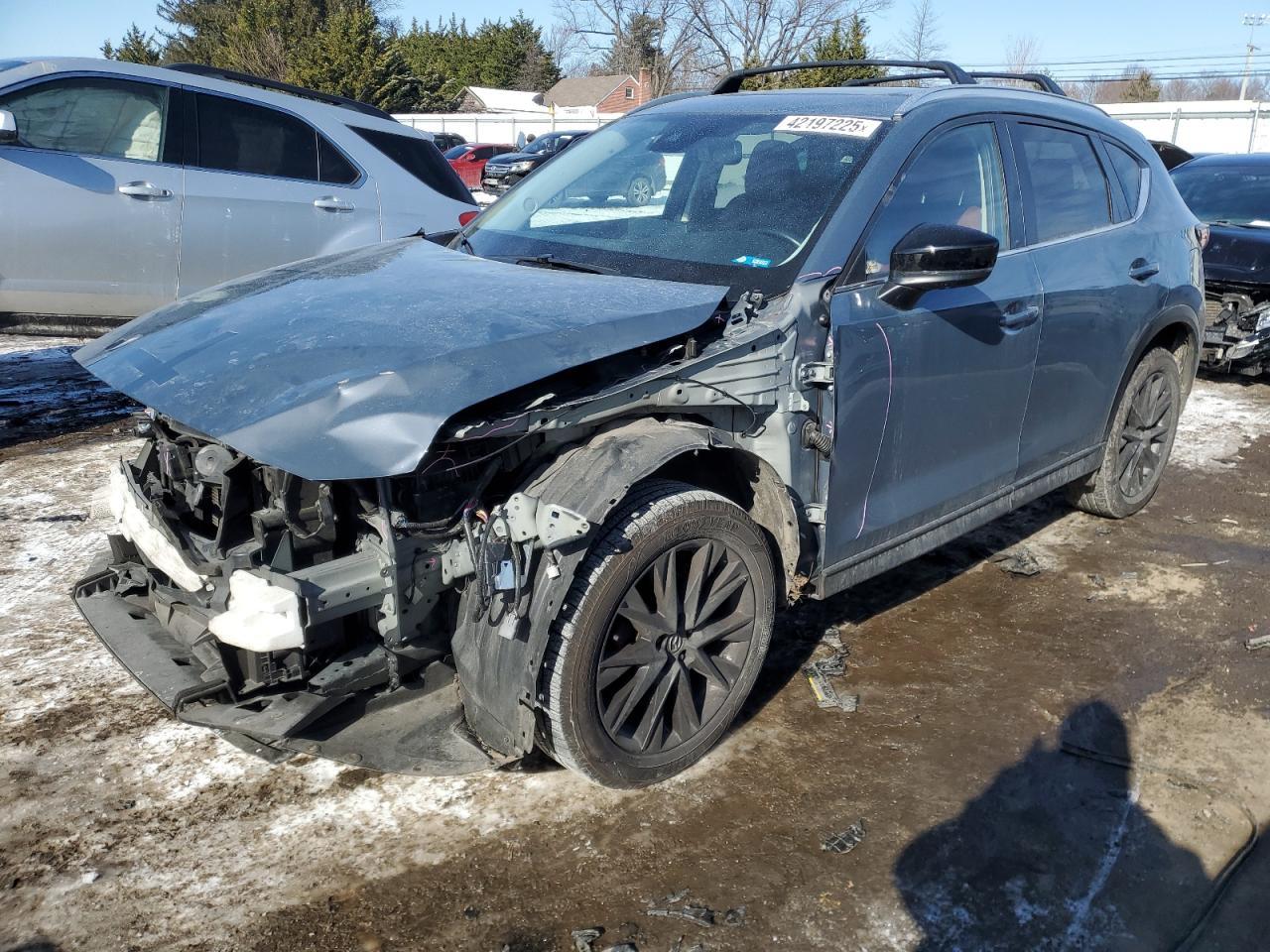 2022 MAZDA CX-5 PREFE