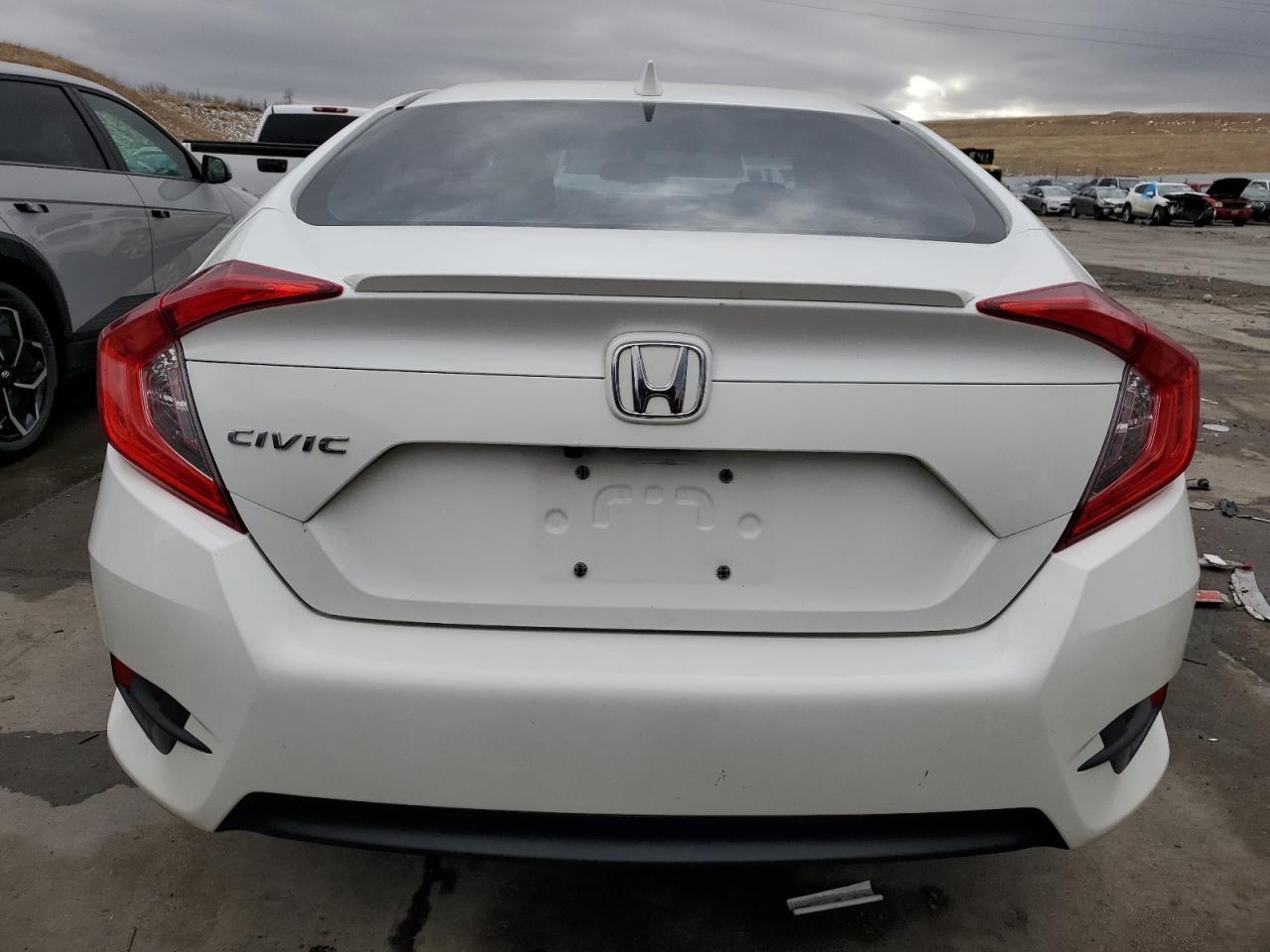 2018 HONDA CIVIC EXL - Image 6