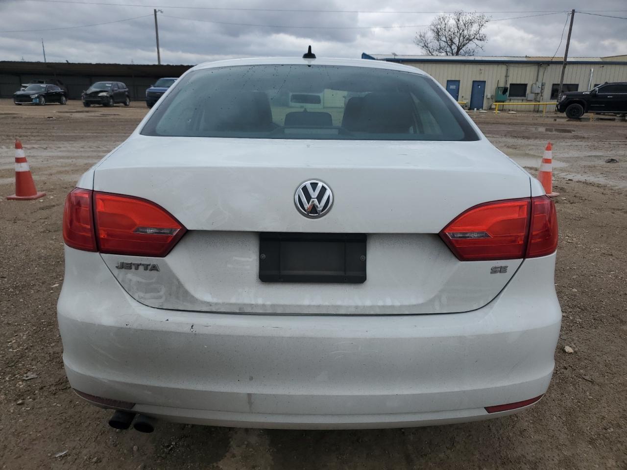 2014 VOLKSWAGEN JETTA SE - Image 6