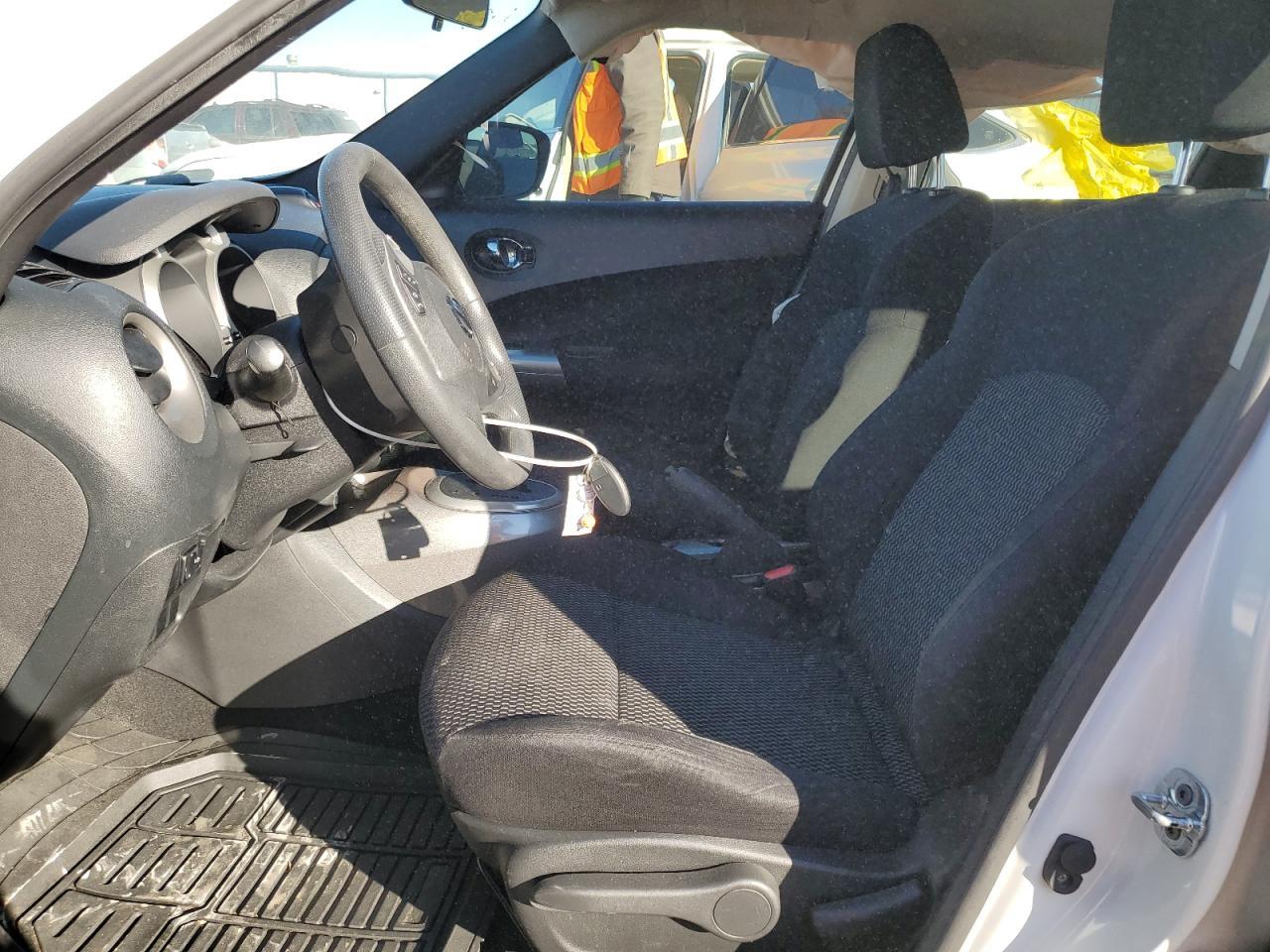 2016 NISSAN JUKE S - Фото 7