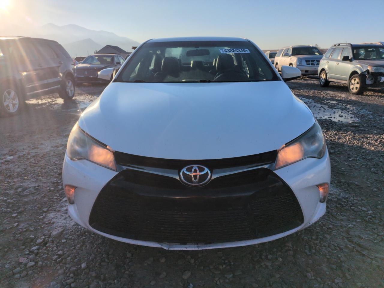 2017 TOYOTA CAMRY LE - Фото 5