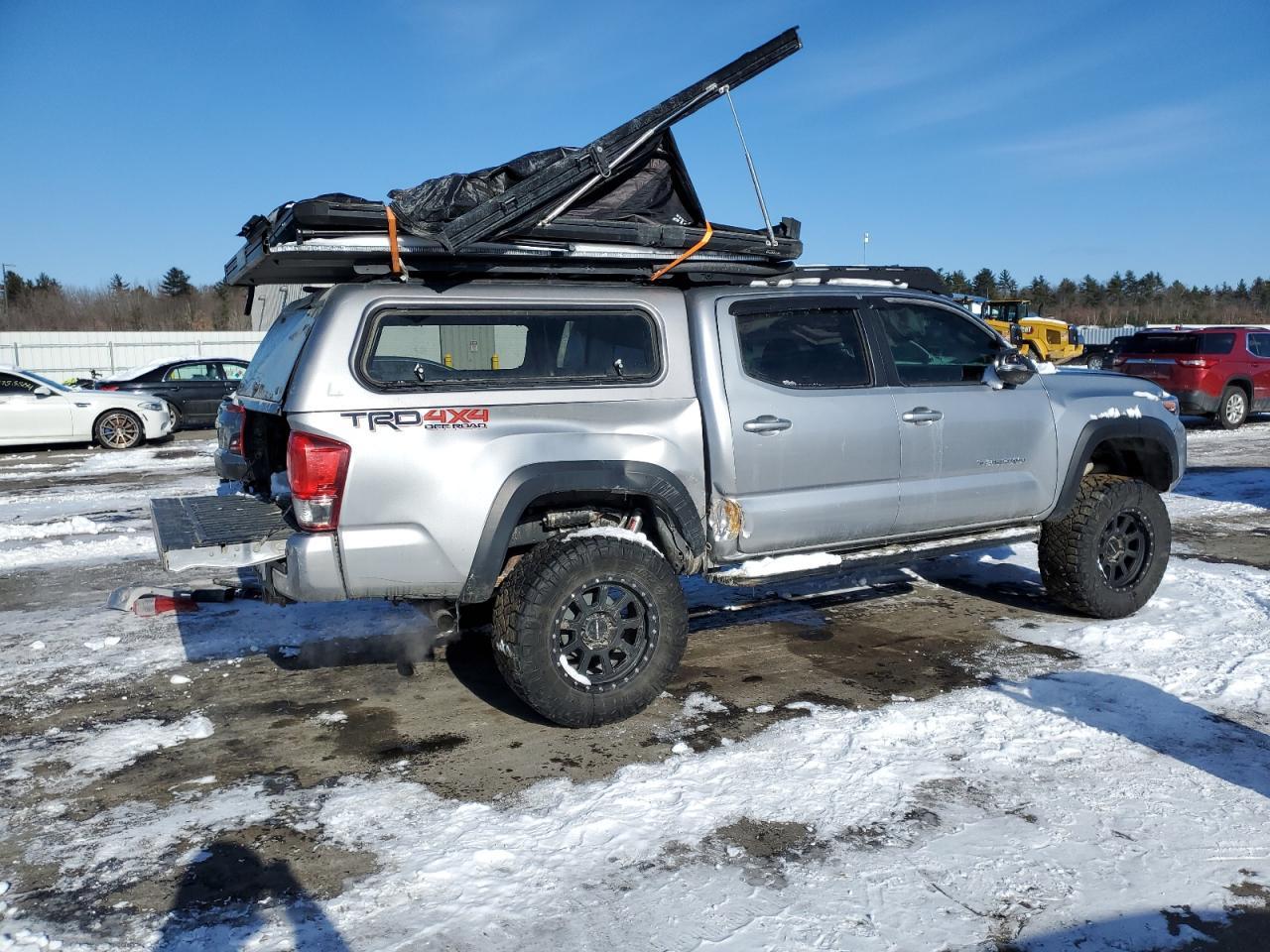 2016 TOYOTA TACOMA DOU - Фото 3