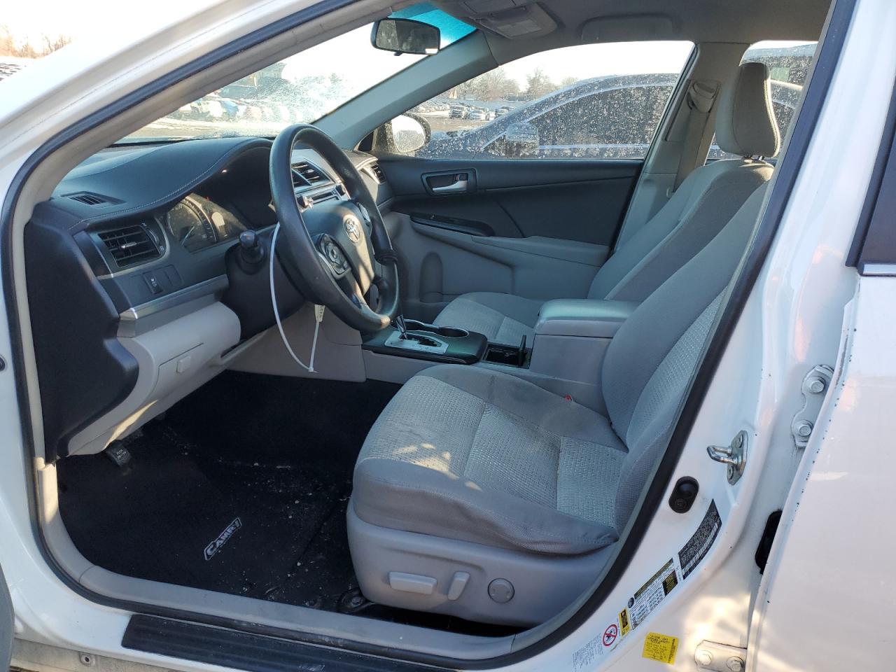 2014 TOYOTA CAMRY L - Фото 7