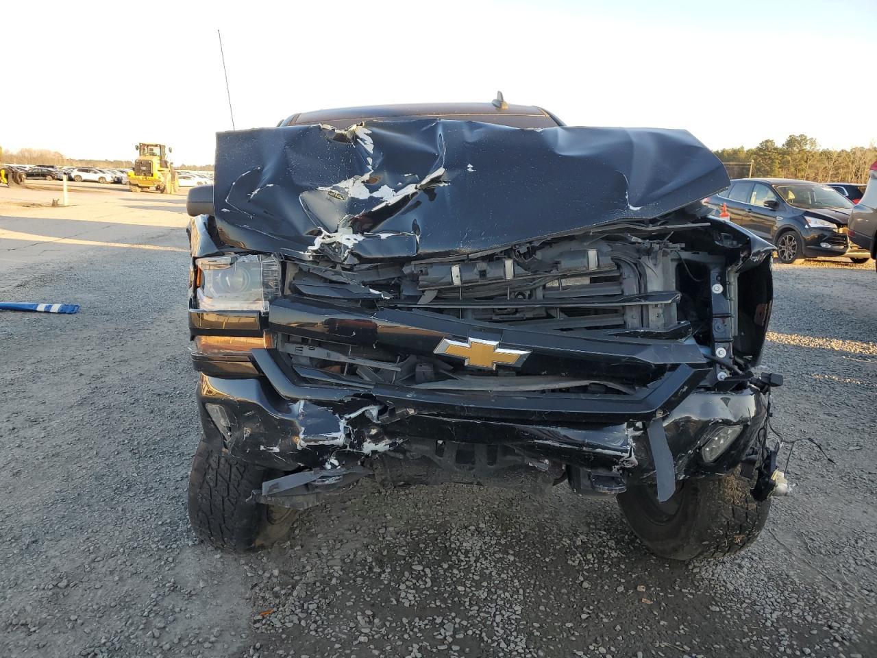 2018 CHEVROLET SILVERADO - Фото 5