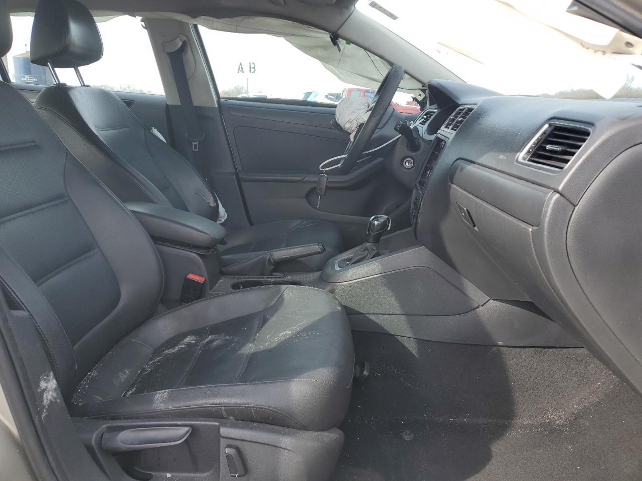 2014 VOLKSWAGEN JETTA SE - Фото 7