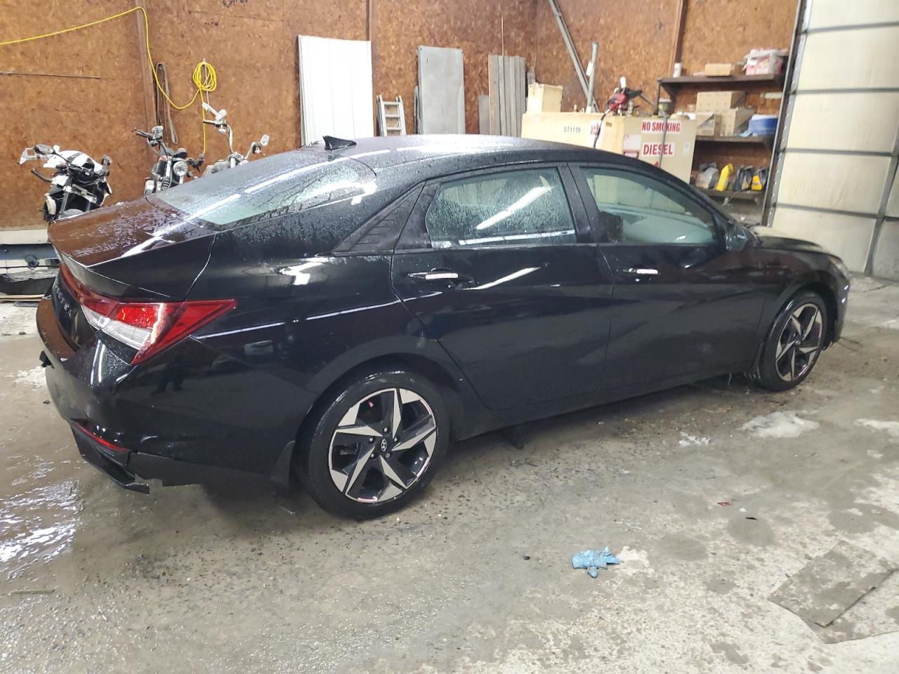 2023 HYUNDAI ELANTRA SE - Фото 3