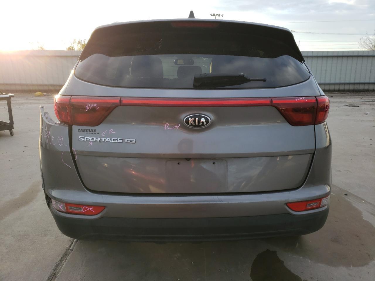 2017 KIA SPORTAGE L - Image 6