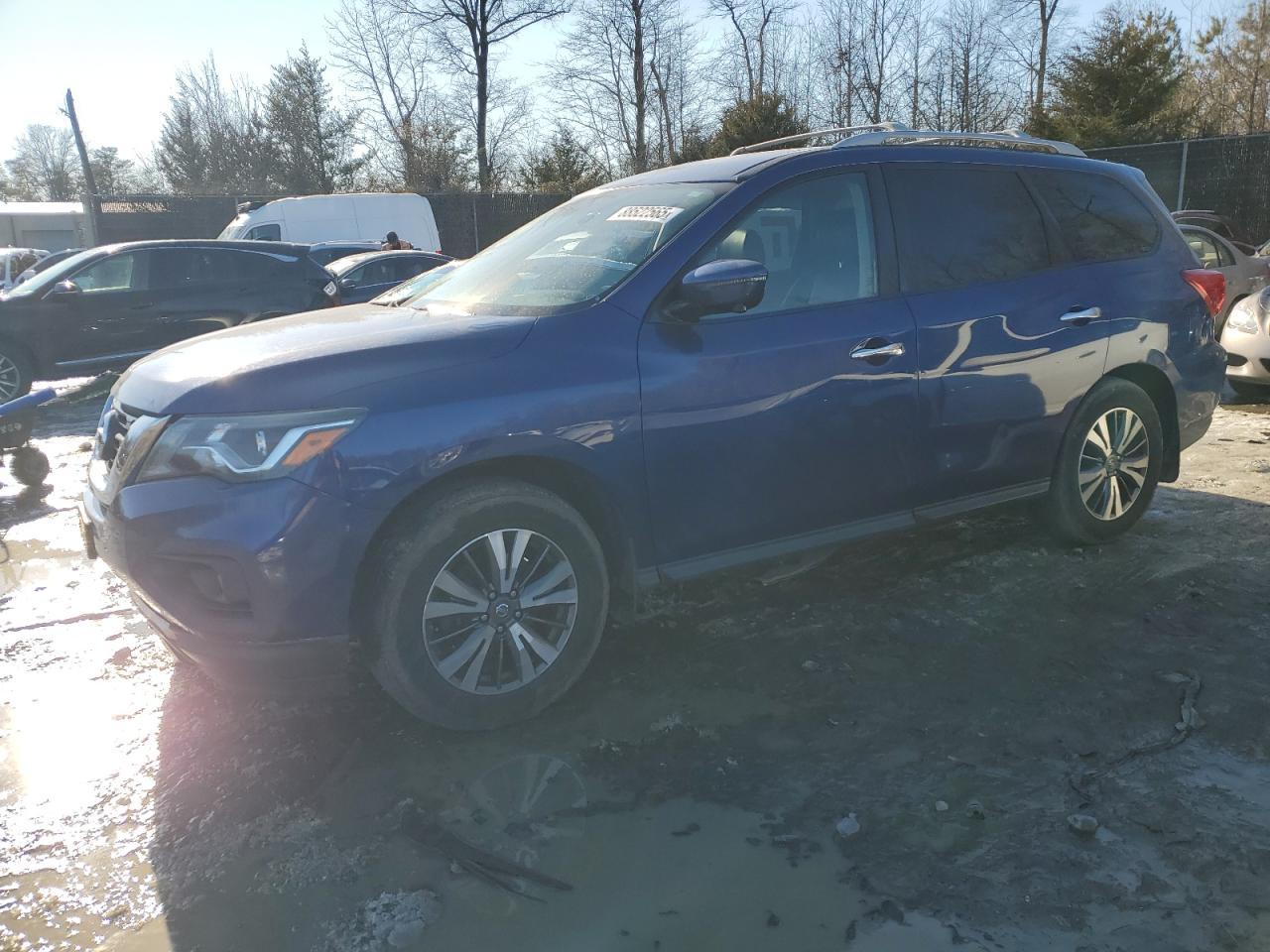 2017 NISSAN PATHFINDER