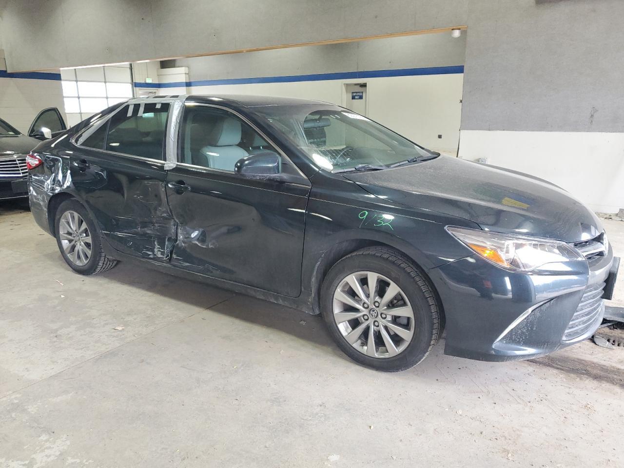 2016 TOYOTA CAMRY LE - Фото 4